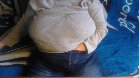 Lilly  online show from February 7, 12:53 pm