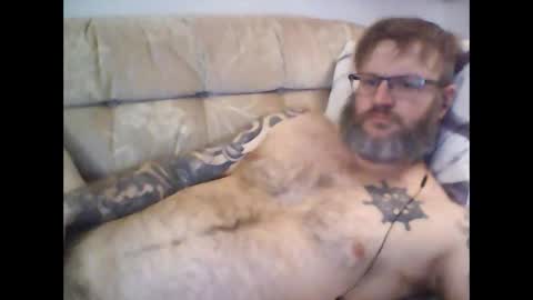 Snapshot of newbreed666 chatting on January 1, 12:11 am NEWBREED666 online show from January 1, 12:11 am