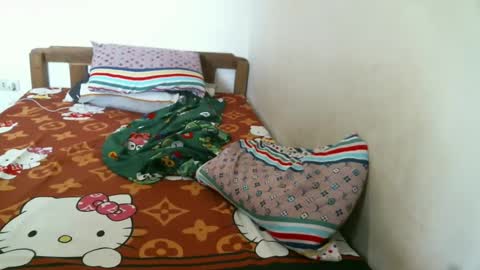 Snapshot of newest_star69 chatting on January 23, 8:15 am Lucy Pearl online show from January 23, 8:15 am