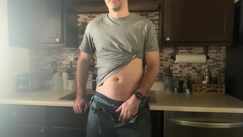 Snapshot of newguy_097 chatting on September 20, 12:00 am newguy_097 online show from September 20, 12:00 am