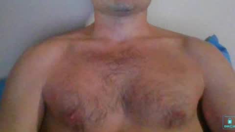 Snapshot of newtyguy90 chatting on December 16, 7:26 am newtyguy90 online show from December 16, 7:26 am