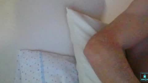 Snapshot of newtyguy90 chatting on December 29, 3:13 pm newtyguy90 online show from December 29, 3:13 pm