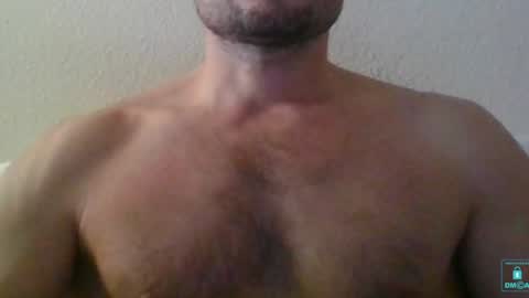 Snapshot of newtyguy90 chatting on December 31, 10:15 am newtyguy90 online show from December 31, 10:15 am