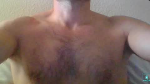 Snapshot of newtyguy90 chatting on January 9, 10:31 am newtyguy90 online show from January 9, 10:31 am