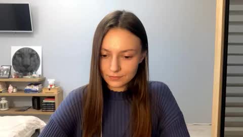 Snapshot of next_fantasy_bb chatting on December 13, 7:53 pm Agne online show from December 13, 7:53 pm