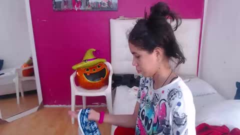 Snapshot of nextdoor_fantasy chatting on November 5, 3:39 am nextdoor_fantasy online show from November 5, 3:39 am