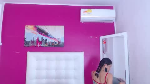 nextdoor_fantasy online show from February 4, 3:23 am