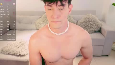 Snapshot of neythan__blaze chatting on October 28, 10:12 pm   online show from October 28, 10:12 pm