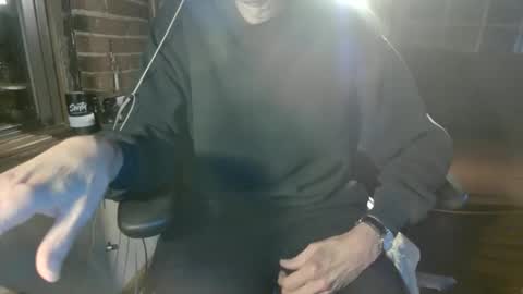 Snapshot of nfgwholoves2cum chatting on October 28, 1:42 am NFG Nice Friendly Guy Dick online show from October 28, 1:42 am