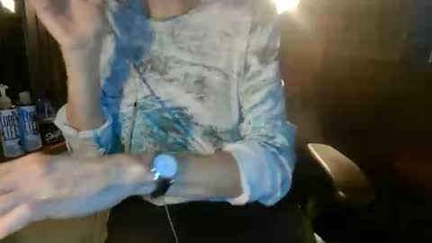 Snapshot of nfgwholoves2cum chatting on October 31, 1:28 am NFG Nice Friendly Guy Dick online show from October 31, 1:28 am