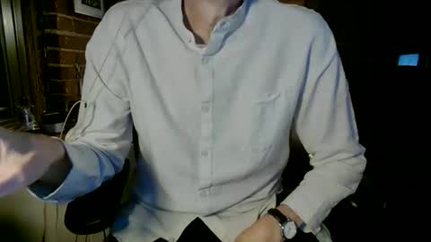 Snapshot of nfgwholoves2cum chatting on November 6, 12:11 am NFG Nice Friendly Guy Dick online show from November 6, 12:11 am