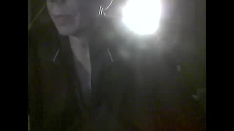 Snapshot of nfgwholoves2cum chatting on November 10, 3:49 am NFG Nice Friendly Guy Dick online show from November 10, 3:49 am