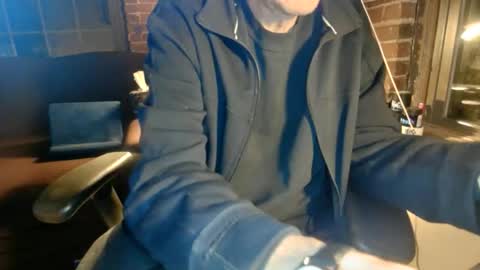 Snapshot of nfgwholoves2cum chatting on November 16, 3:34 am NFG Nice Friendly Guy Dick online show from November 16, 3:34 am