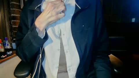 Snapshot of nfgwholoves2cum chatting on November 20, 1:50 am NFG Nice Friendly Guy Dick online show from November 20, 1:50 am