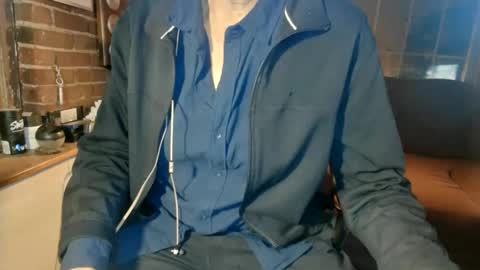 Snapshot of nfgwholoves2cum chatting on November 20, 10:31 pm NFG Nice Friendly Guy Dick online show from November 20, 10:31 pm