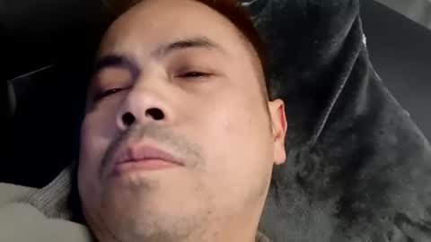 nguyen7788789 online show from September 28, 6:57 pm