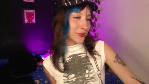  niakat  online show from February 4, 9:20 pm