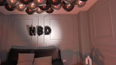 Snapshot of niasalvatore chatting on February 19, 12:35 am Call me Nia online show from February 19, 12:35 am