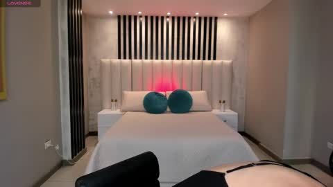 Snapshot of niasalvatore chatting on February 25, 7:58 pm Call me Nia online show from February 25, 7:58 pm