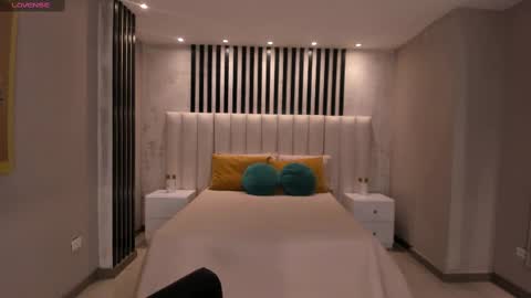 Snapshot of niasalvatore chatting on October 4, 6:06 pm Call me Nia online show from October 4, 6:06 pm