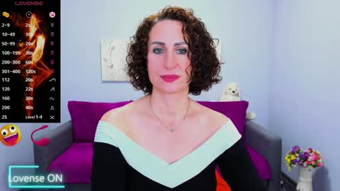 Snapshot of niasmithh chatting on November 13, 1:21 pm niasmithh online show from November 13, 1:21 pm