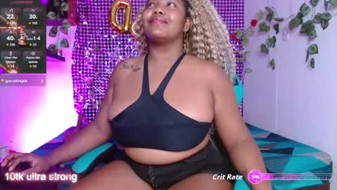 Snapshot of niawk_ chatting on October 11, 4:27 pm Niawk online show from October 11, 4:27 pm