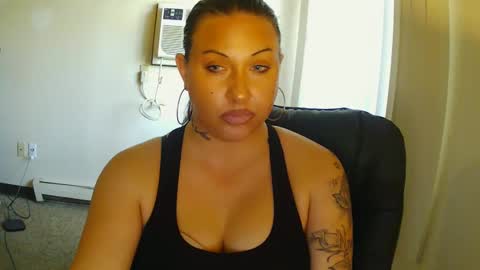 Snapshot of niccibaby chatting on October 1, 6:14 pm Nicci babyyy online show from October 1, 6:14 pm