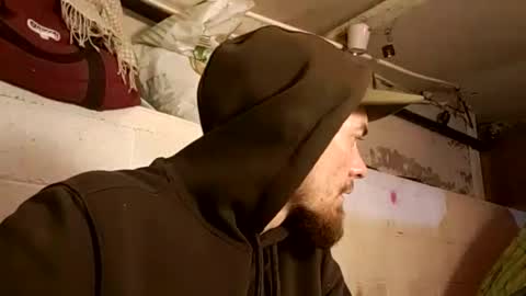 Snapshot of nicckatnighht chatting on February 4, 9:38 am Nick online show from February 4, 9:38 am