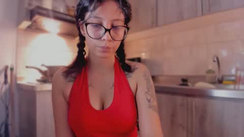 Snapshot of nice_day_ chatting on December 15, 12:20 pm day online show from December 15, 12:20 pm