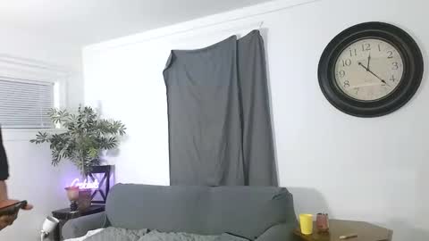 NICE AND SAVVY online show from March 1, 6:37 am