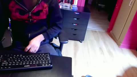 nicecck24 online show from March 3, 5:13 am