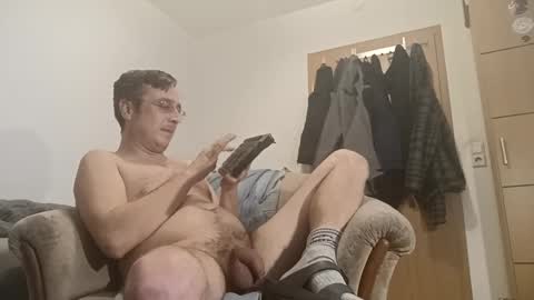 Snapshot of nicefuck0077 chatting on February 5, 3:02 am nicefuck0077 online show from February 5, 3:02 am