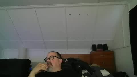 Snapshot of niceguy7208 chatting on November 30, 4:55 pm niceguy7208 online show from November 30, 4:55 pm