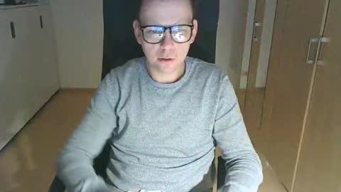 NiceGuyFlo online show from March 12, 12:42 am