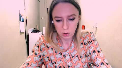 Kathrine online show from March 28, 9:25 pm