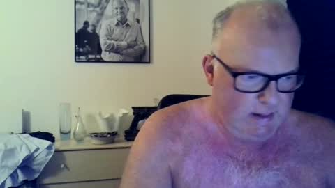 nicexxdane online show from December 2, 4:42 am