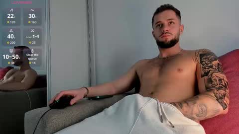 Snapshot of nicholassx chatting on November 17, 1:28 pm Nicholassx online show from November 17, 1:28 pm