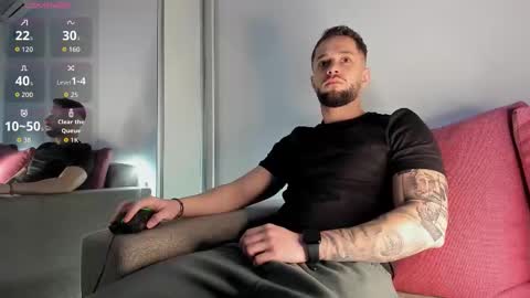 Snapshot of nicholassx chatting on November 30, 2:43 pm Nicholassx online show from November 30, 2:43 pm