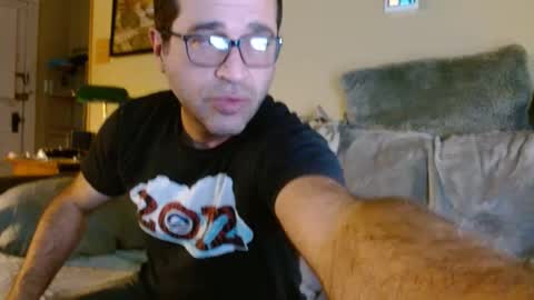 Snapshot of nichous77 chatting on December 1, 11:58 pm Nick online show from December 1, 11:58 pm