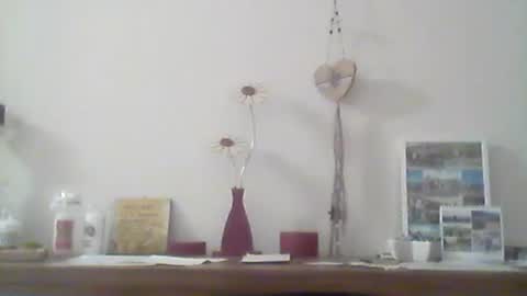 nick1990b online show from April 11, 6:45 pm