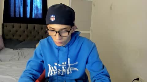 Snapshot of nick_master2 chatting on February 13, 3:30 pm nick_master2 online show from February 13, 3:30 pm