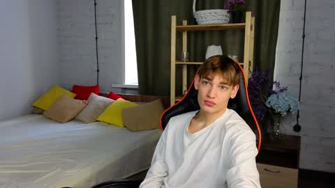 Nick online show from December 4, 5:05 am