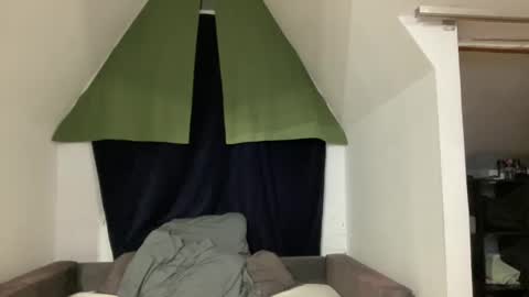 Nick online show from December 14, 11:18 am