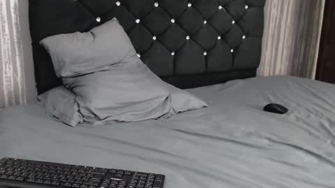 Snapshot of nickk_parkerr chatting on February 20, 9:00 am nickk_parkerr online show from February 20, 9:00 am