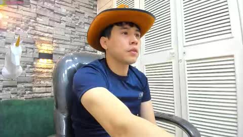 Nickk Wolff online show from November 12, 3:51 am