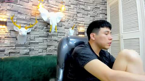 Nickk Wolff online show from November 30, 4:49 am