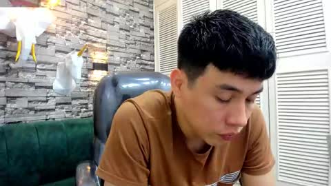 Nickk Wolff online show from December 1, 4:39 am