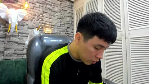 Nickk Wolff online show from December 4, 4:00 am