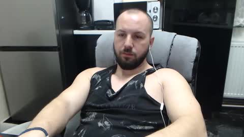 Snapshot of nickolas22 chatting on February 4, 10:24 pm Julian online show from February 4, 10:24 pm