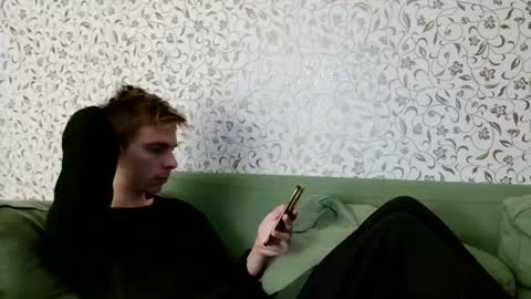 Snapshot of nicksuper8 chatting on December 10, 6:28 pm Nick online show from December 10, 6:28 pm